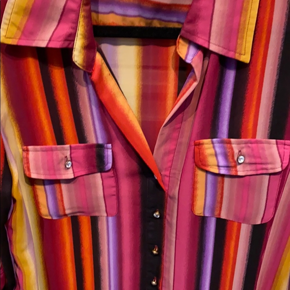 Button down blouse - Picture 2 of 2